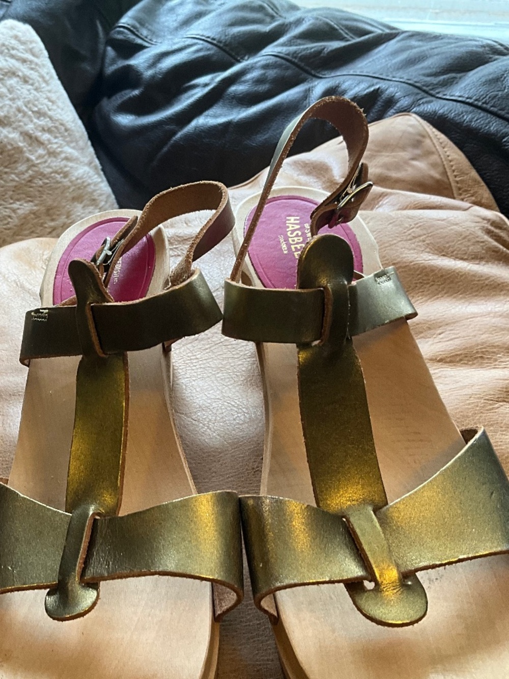 Swedish Hasbeens Gold Sandals Size 9 | 39